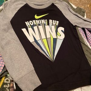 ⚽️5/$20 Boys Nike long sleeve 4-5yrs